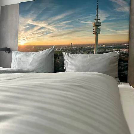 C & N - An Der Messe 4* München
