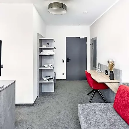 Отель C & N - An Der Messe 4*