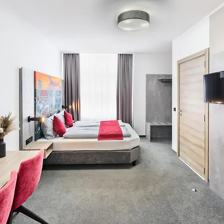 C&n - An Der Messe 4* München